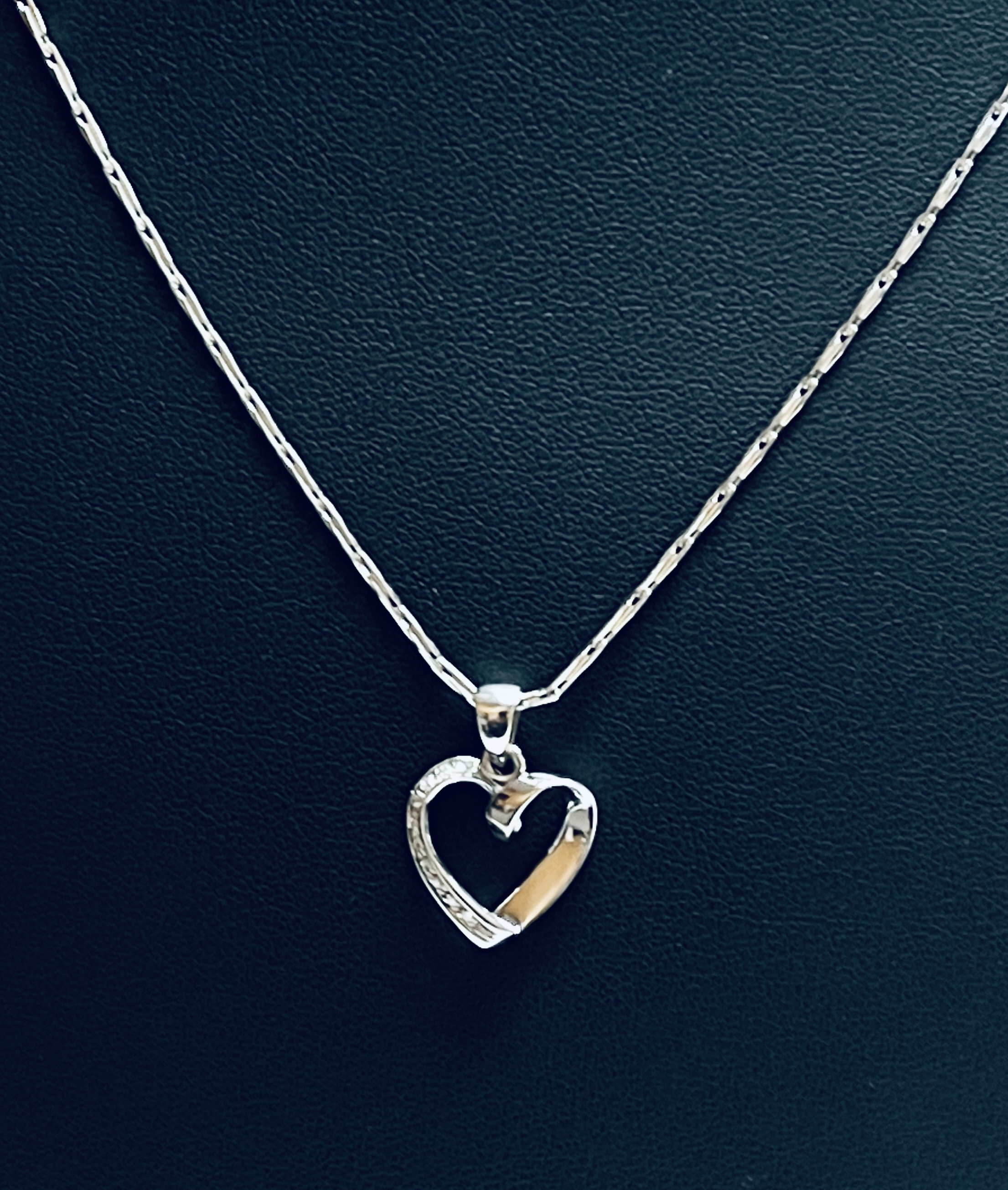 COLLANA 
