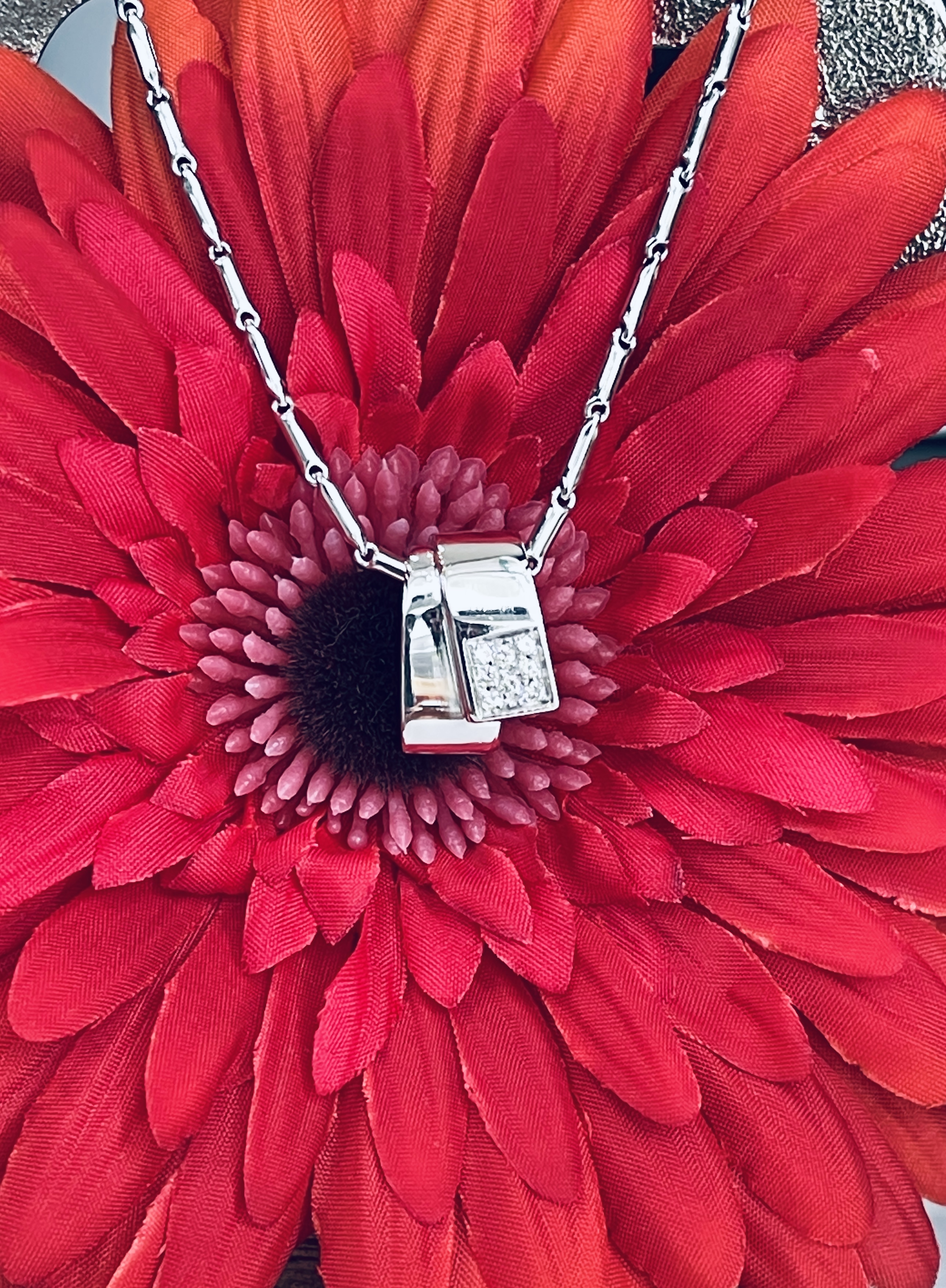 COLLANA 